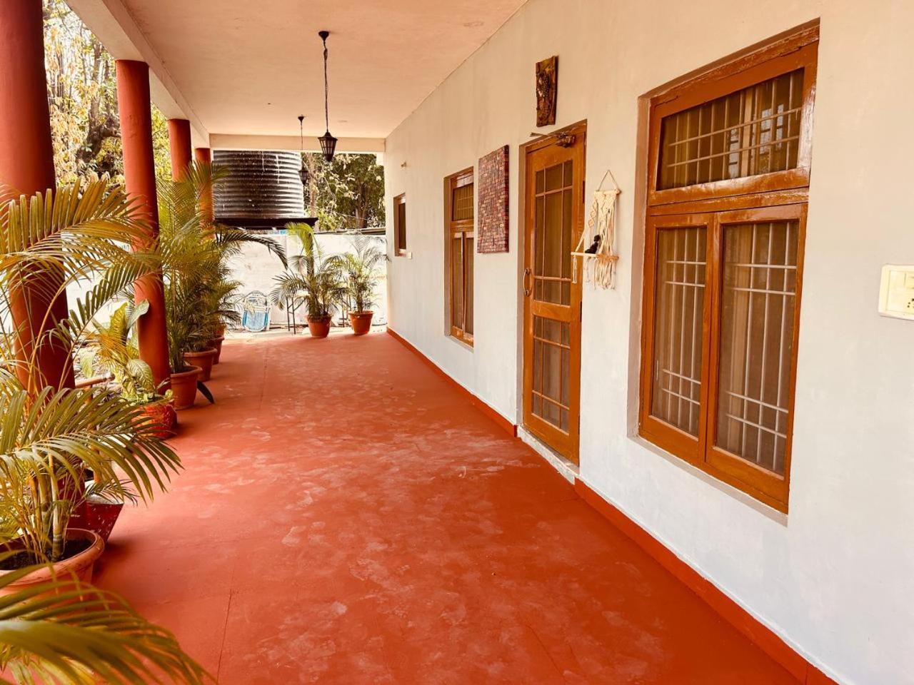 The English Gaon 4 Bhk Villa Bhopal Exterior photo