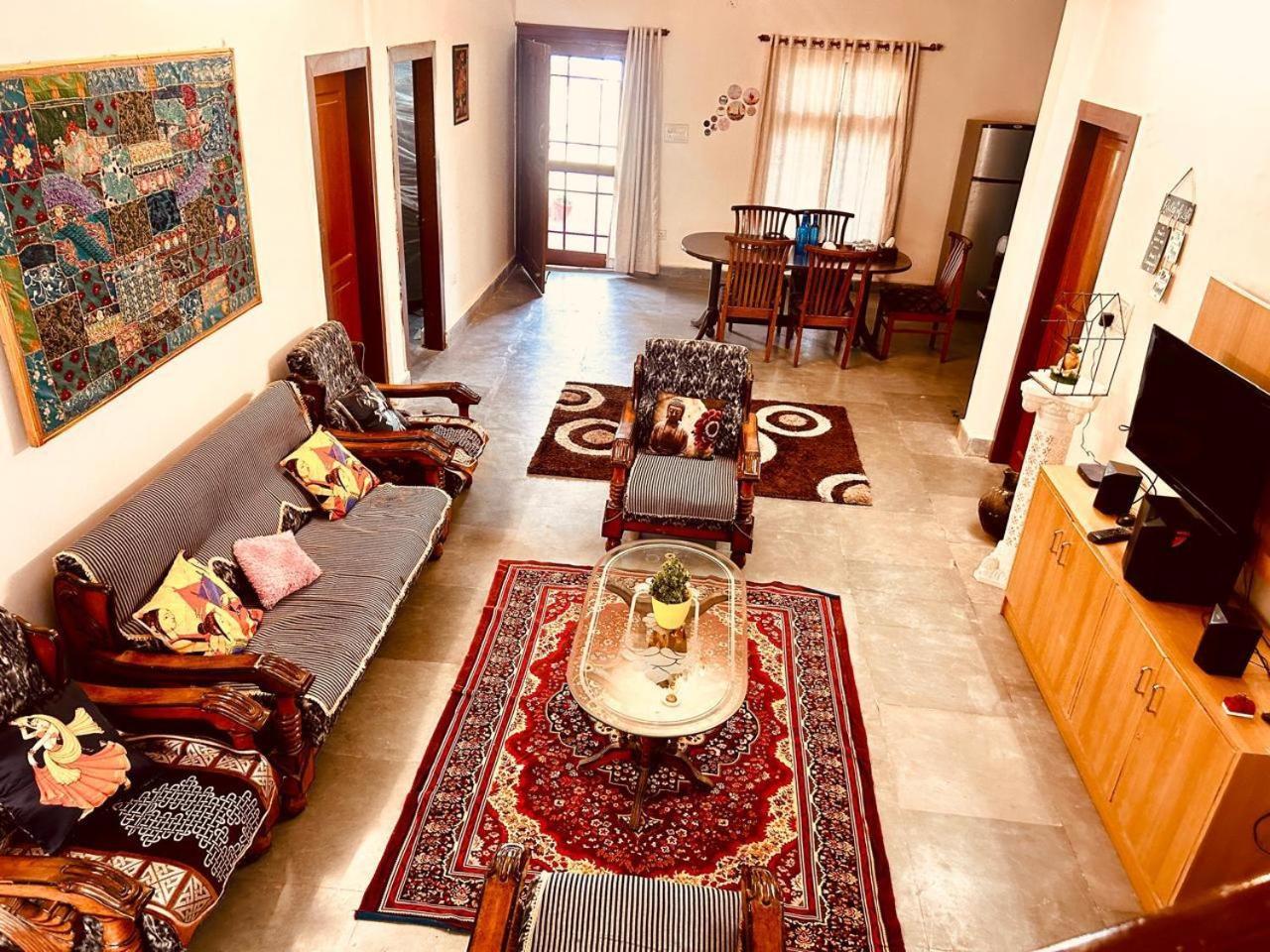 The English Gaon 4 Bhk Bhopal Exterior photo